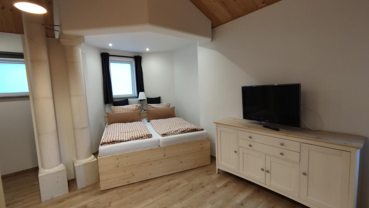 Haus Toskana, Kleines Ferienhaus Im Toskanagarten Bad Sulza Buitenkant foto